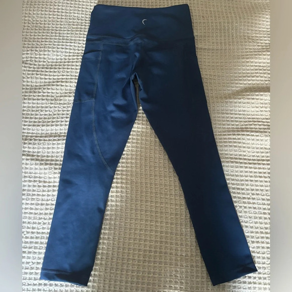 Zyia capri leggings - Picture 2 of 3